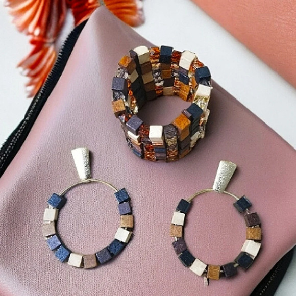 Brown Boho Wood Bracelet and Earring Set - Picture 3 of 8